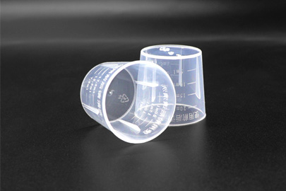 Transparent Plastic Liquid Measuring Cups