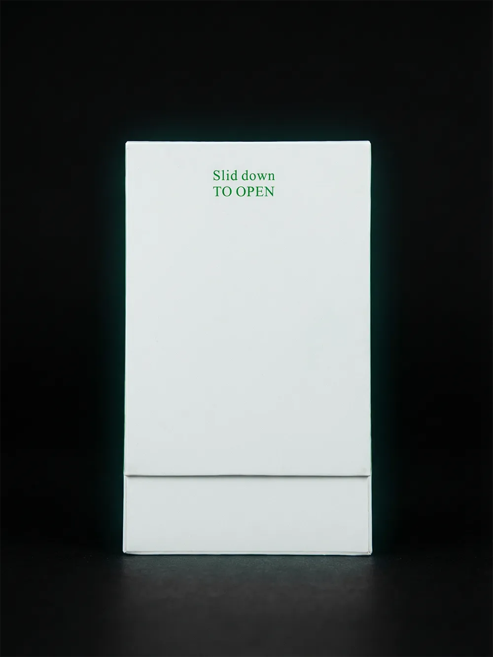 Back sliding cover up, lid locked on CR flip-top pre-roll box